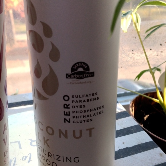 Pure Zero clean beauty 2 shampoos - Picture 6 of 7